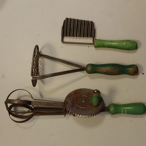 3 vintage wooden green handle kitchen utensils